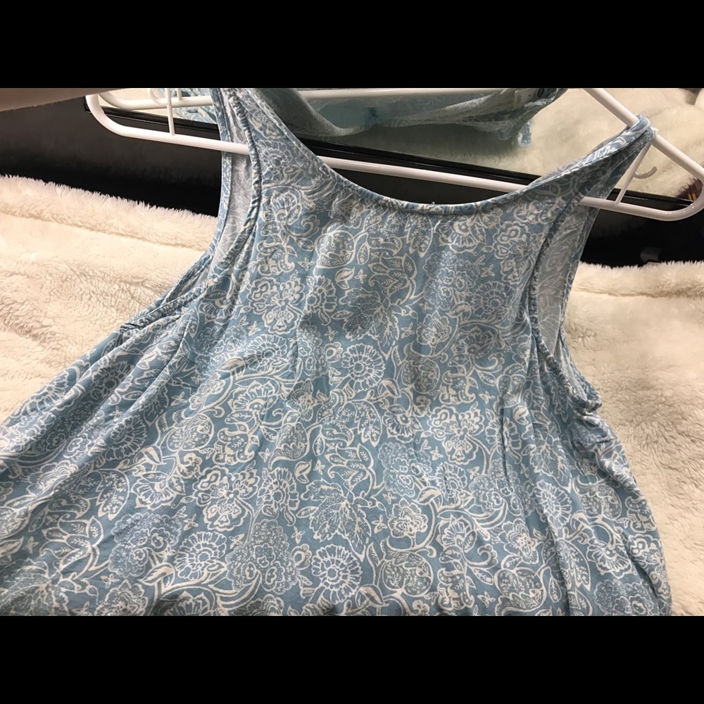 Spring Blue Tank - Picture 2 of 2